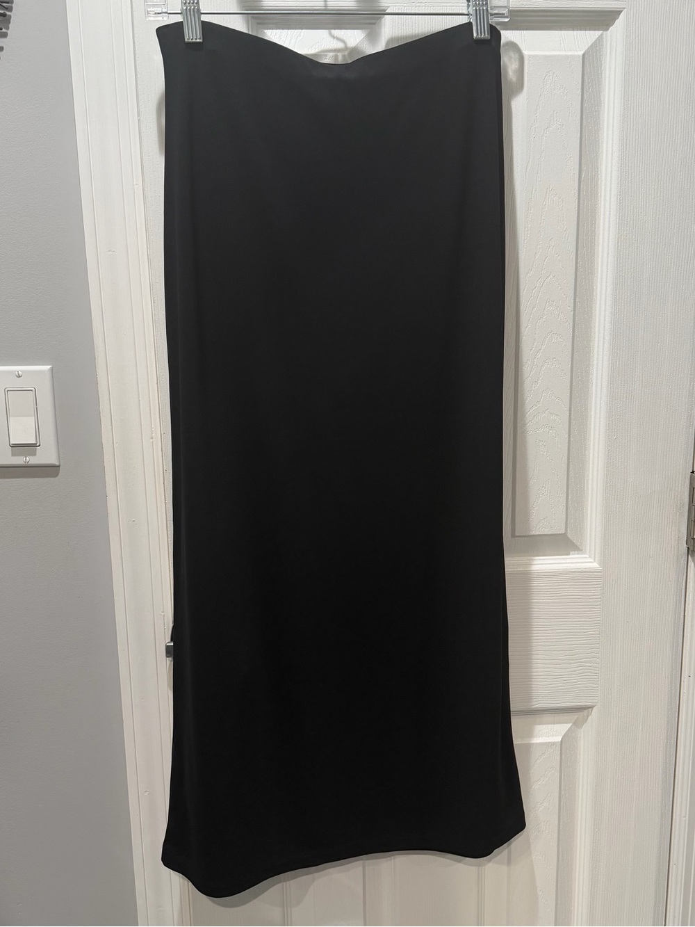 The Limited Black Maxi Skirt Size Small Rayon Blend Long Straight Skirt